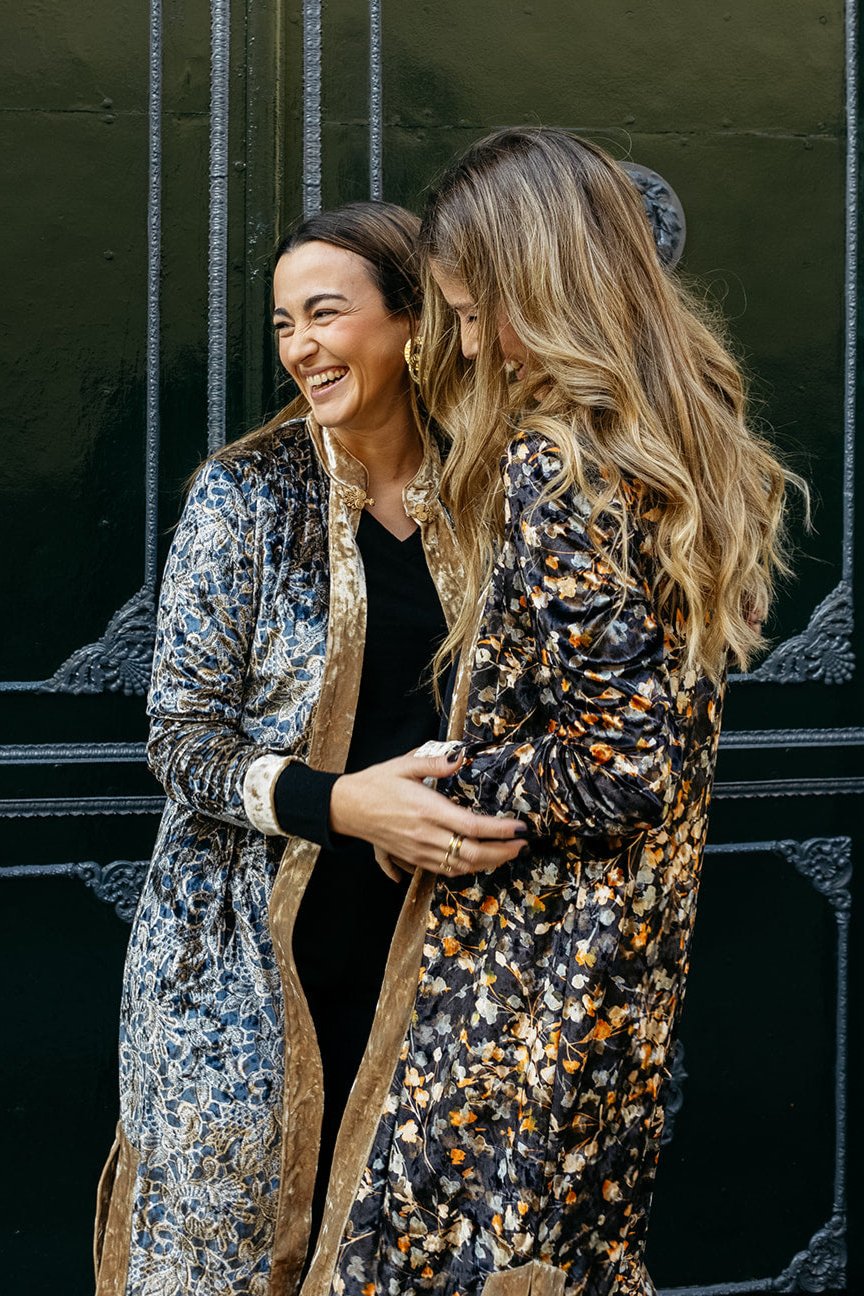 KIMONO DE TERCIOPELO NEGRO